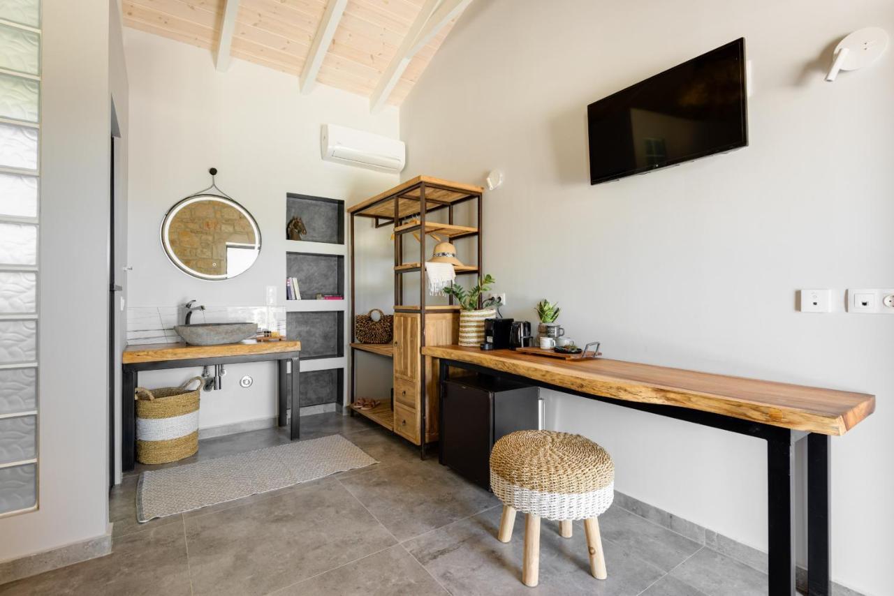 "Four Olives" Luxury Rooms, Afitos #Feelslikehome Экстерьер фото