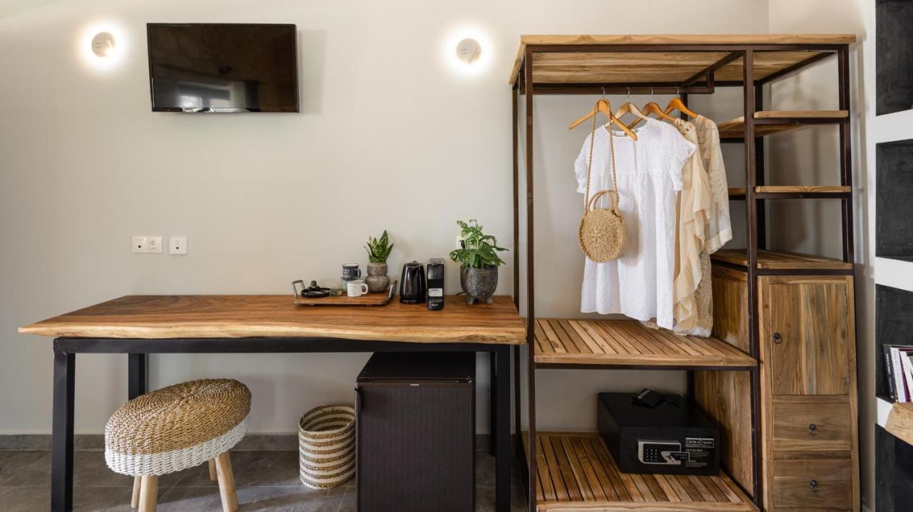 "Four Olives" Luxury Rooms, Afitos #Feelslikehome Экстерьер фото